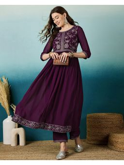 Gahan - Purple Silk Blend Zari Sequnce Embroidered Kurta & Pant