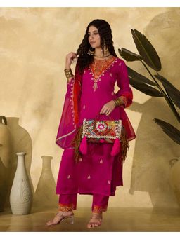 Gahan - Magenta Silk Blend Zari Sequence Thread Embroidered Kurta with Pant & Dupatta