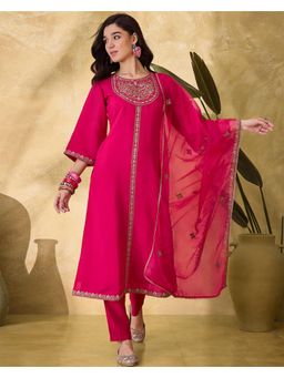 Gahan - Embroidered Zari Sequence Magenta Silk Blend Kurta with Pant & Dupatta