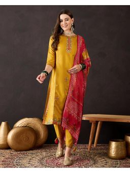 Gahan - Yellow Thread Embroidered Geometric Print Kurta with Pant & Dupatta
