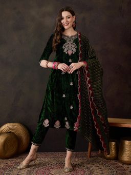 Gahan - Green Velvet Zari Sequence Embroidered Kurta with Pant & Dupatta