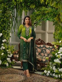 Gahan - Green Digital Print Kurta with Pant & Heavy Handwork Dupatta