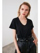 Black color option, Sold out, Currently selected