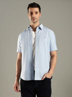 Tommy Hilfiger - Men Blue Solid Regular Fit Shirt