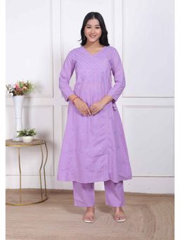 Doriyaan - Women Lavender Embroidered Chikankari Angarkha Kurta with Pant
