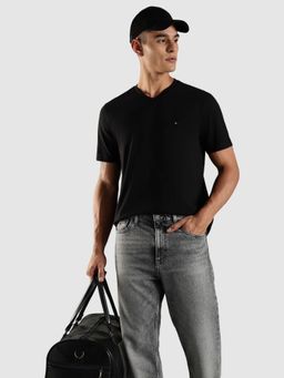 Tommy Hilfiger - Black Solid Regular Fit T-Shirt