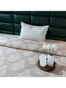 Saral Home - Floral All Season Bedspread-Comforter-Quilt with Pillow Cover Beige