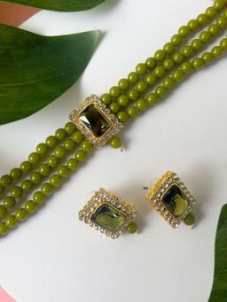 I Jewels - Gold Plated Traditional Choker Necklace Jewellery Set (ML237MhMh)