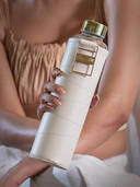 Beige color option, Currently selected