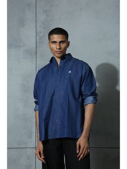 Chapter 2 - Monday Blues: Dark Sea Shirt