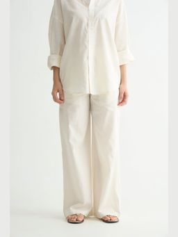 Chapter 2 - Off-White Linen Pants