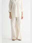 Off White color option