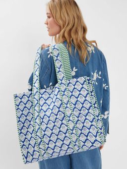 Accessorize London - Women's Blue Dandelion Printed Quilted Tote Bag