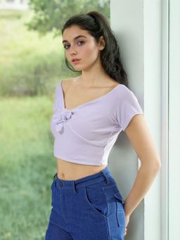Freehand - Women White Fitted Solid V-Neck Crop Top