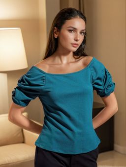 Freehand - Women Green Fitted Solid Crop Top