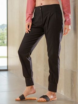 Freehand - Women Black Solid High-Rise Pleated Trouser