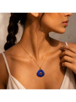 Arvino - 22K Gold Plating Navy Blue Lapis Garnet Medallion Charm