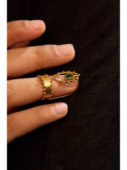 Ziddi - Green Zooni Nail Ring