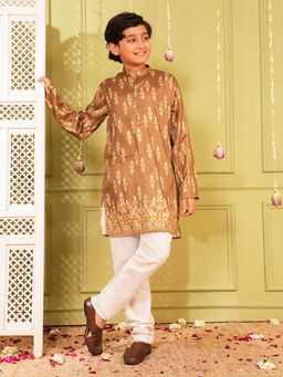 AJ Dezines - Green Cotton Blend Full Sleeves Kurta With Pyjama
