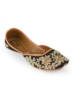 Desi Colour - Women Aarna Black Juttis
