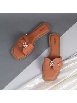 Metro - Tan Casual Flats