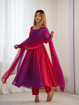 SAJAVAT ETHENIC WEAR - Women's Ombre Georgette Kurta With Pant And Dupatta