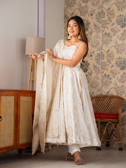 SAJAVAT ETHENIC WEAR - Women's Off-White Woven Kurta With Pant And Dupatta