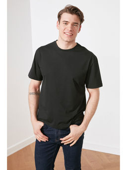 Trendyol - Man Black T-Shirt