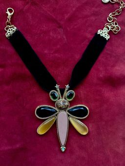 Valliyan - Bee Choker Retro Future