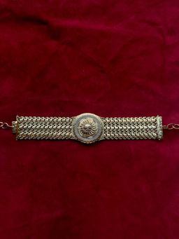 Valliyan - Sun Choker