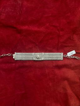 Valliyan - Sun Choker