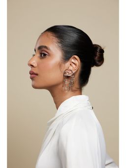 Valliyan - Silver Twist Earring