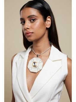 Valliyan - Polki Hexagon Medallion Necklace