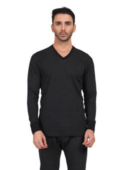 Model - Men Black Regular Fit Full Sleeves Thermal Top