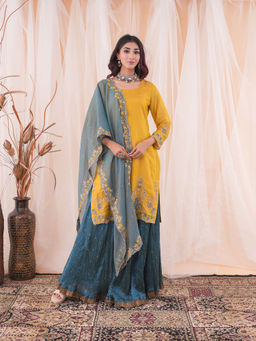 Farha Syed - Multi Colour Kurta And Skirt (Set of 3)