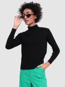 Black color option, Currently selected