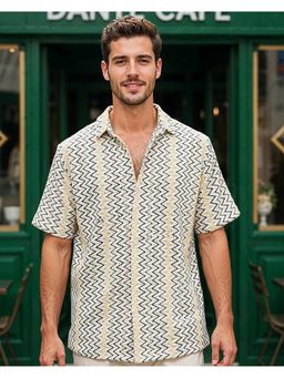 Bewakoof - Men's Off White Textured Oversized Shirt