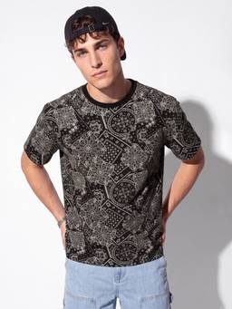 max - Black Paisley Print T-Shirt