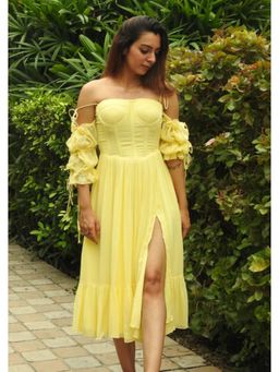SEORAA - Daisy Yellow Georgette Flared Dress