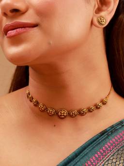 Voylla - Pillars Of Time Floral Medallion Choker Set