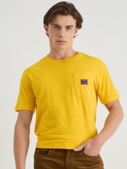 GANT - Men Yellow Pure Cotton T-Shirt