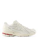 Off White color option, Currently selected