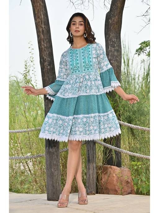 georgia mini dress blue floral Buy Zolo Label Printed Online Color:Purple Gray Waverly is the epitome Modern Dresser Eloise Mini Dress in