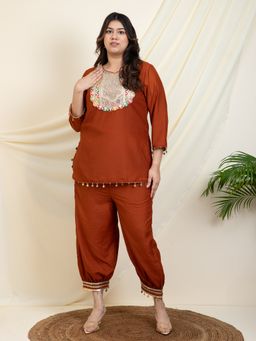 Deebaco - Brown Ethnic Kurti and Salwar