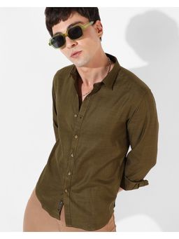 Campus Sutra - Men's Solid Olive Green Regular Fit Casual Shirt