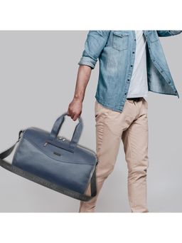 Kenneth Cole - Unisex Carry-On Travel Duffle Bag With Detachable Strap - Navy Blue