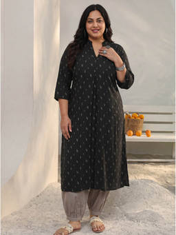 Extra love by Libas - Women Black Printed Rayon Kurta