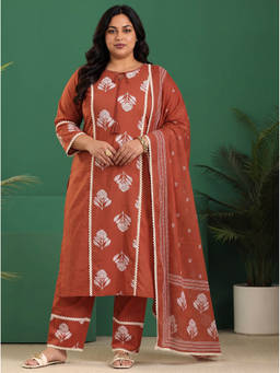 Extra love by Libas - Women Orange Printed Cotton Kurta and Pant with Dupatta