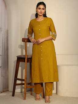 Libas - Women Mustard Solid/Plain Cotton Kurta with Pant