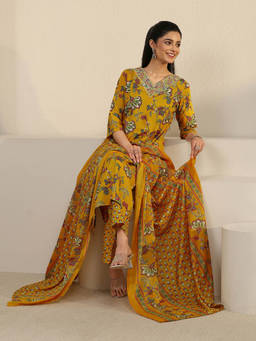Gerua By Libas - Women Yellow Floral Cotton Blend Kurta and Pant with Dupatta
